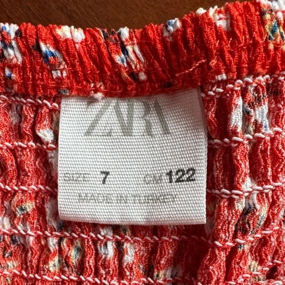 Zara Red Floral Mini Skirt - Picture 2 of 2